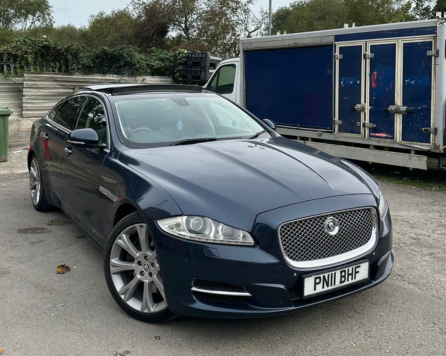 Jaguar-XJ